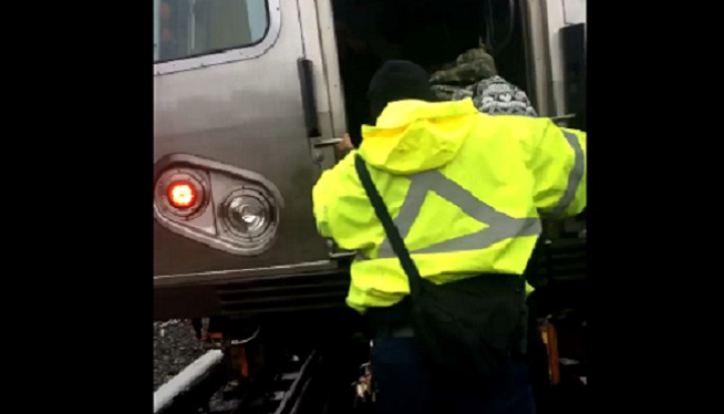 WATCH: Two Railcars Separate from Metro Train