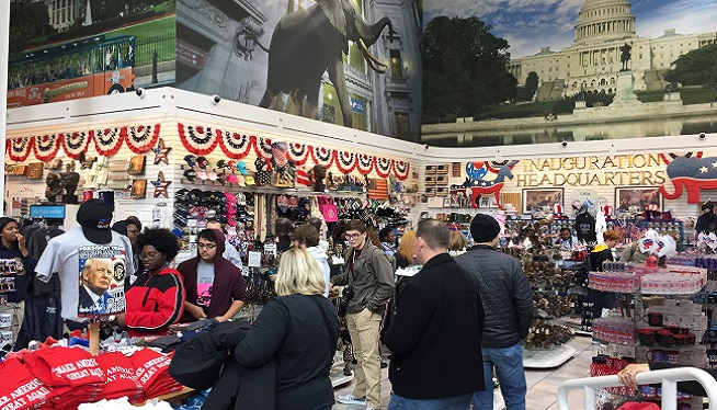 LISTEN: Downtown Gift Shops See Steady Crowds, but Nothing Record-Breaking