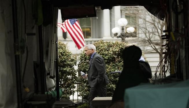 Straight-talking Fauci explains outbreak to a worried nation