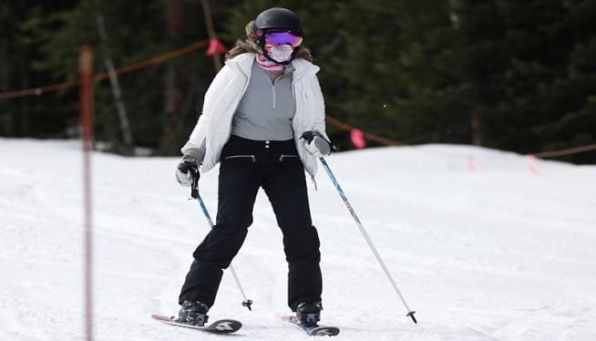 US resorts adapt to new normal of skiing amid pandemic