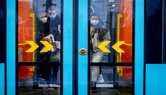 Germany, France look to more limits to curb rebounding virus