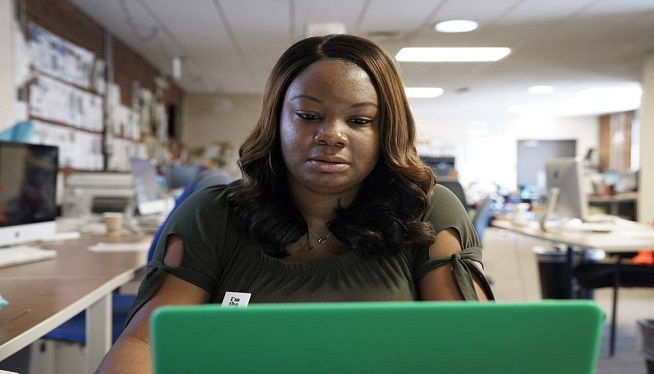 Want a job? Employers say: Talk to the computer