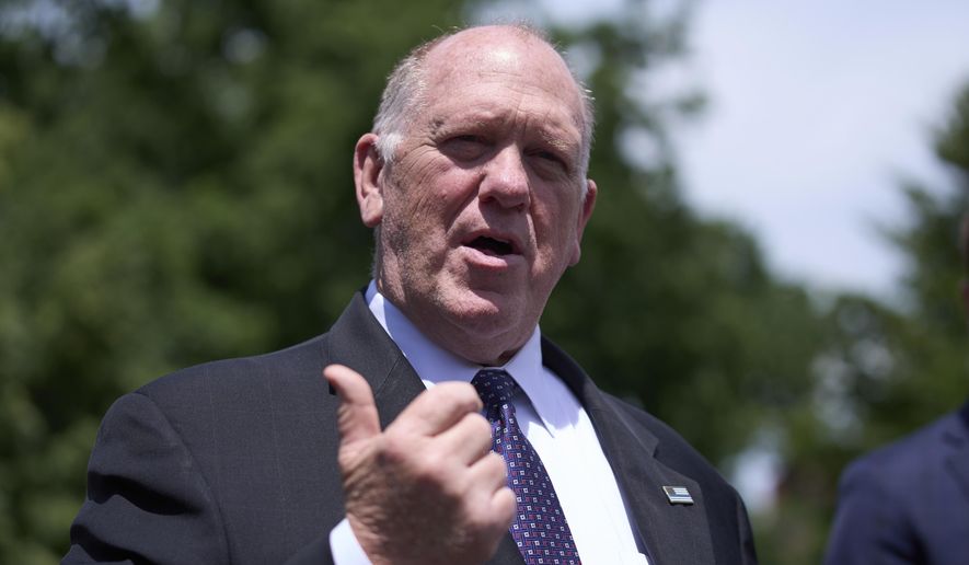 ICE to ‘Flood’ NYC After Border Officer Shot by Illegal Immigrant