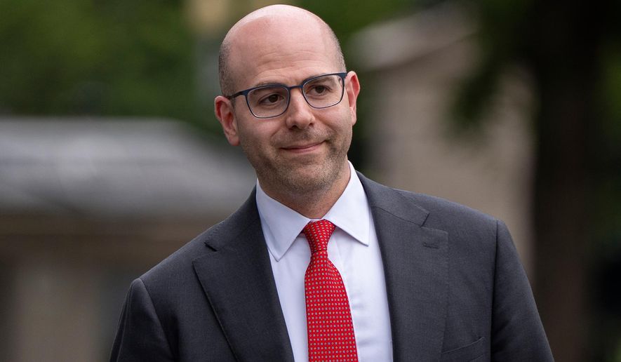 Trump Nominates Stephen Miran to Federal Reserve Board