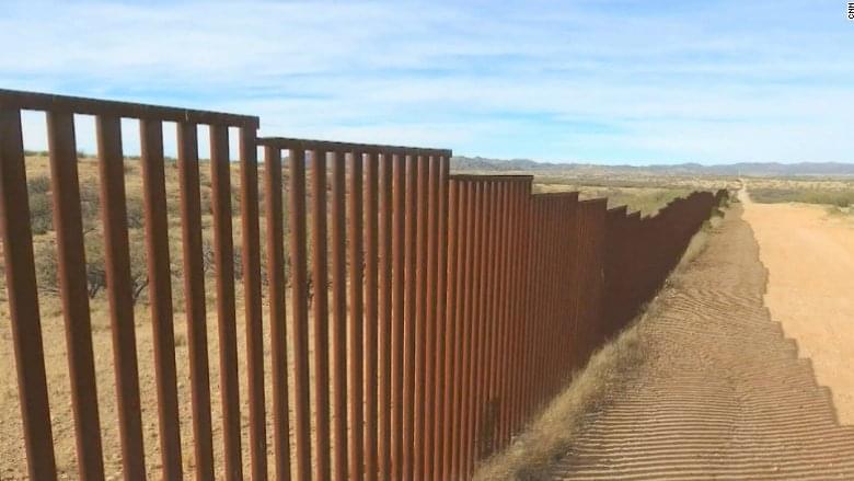 U.S. Supreme Court Clears Pentagon Funds to Build Border Wall
