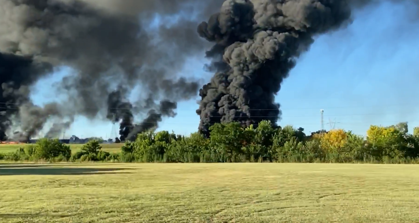 Oncor, Grand Prairie Fire: Poly-America Factory Fire Not Caused by Fallen Power Lines