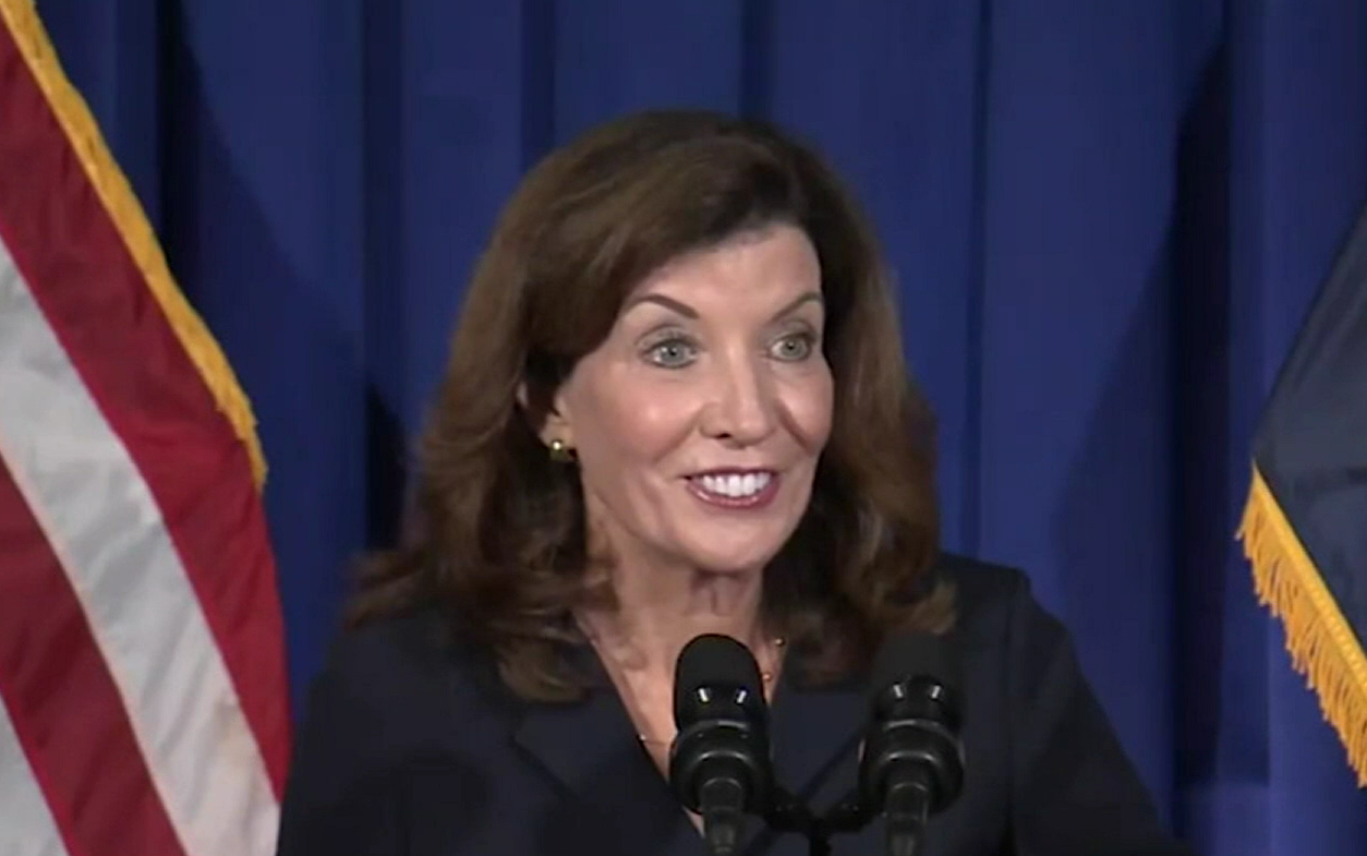 ‘No Blindsiding,’ Hochul Vows, as she Takes New York’s Helm