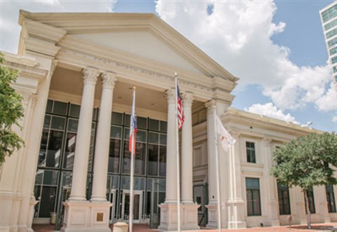 How Fort Worth Libraries, Community Centers are Responding to COVID Uptick