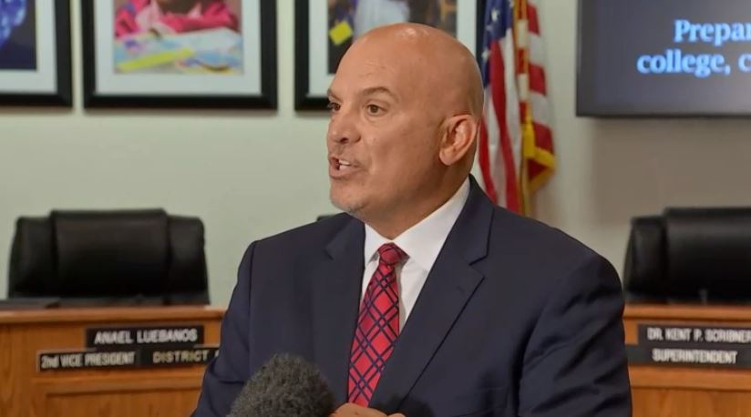 Fort Worth ISD Superintendent Kent Scribner is Retiring