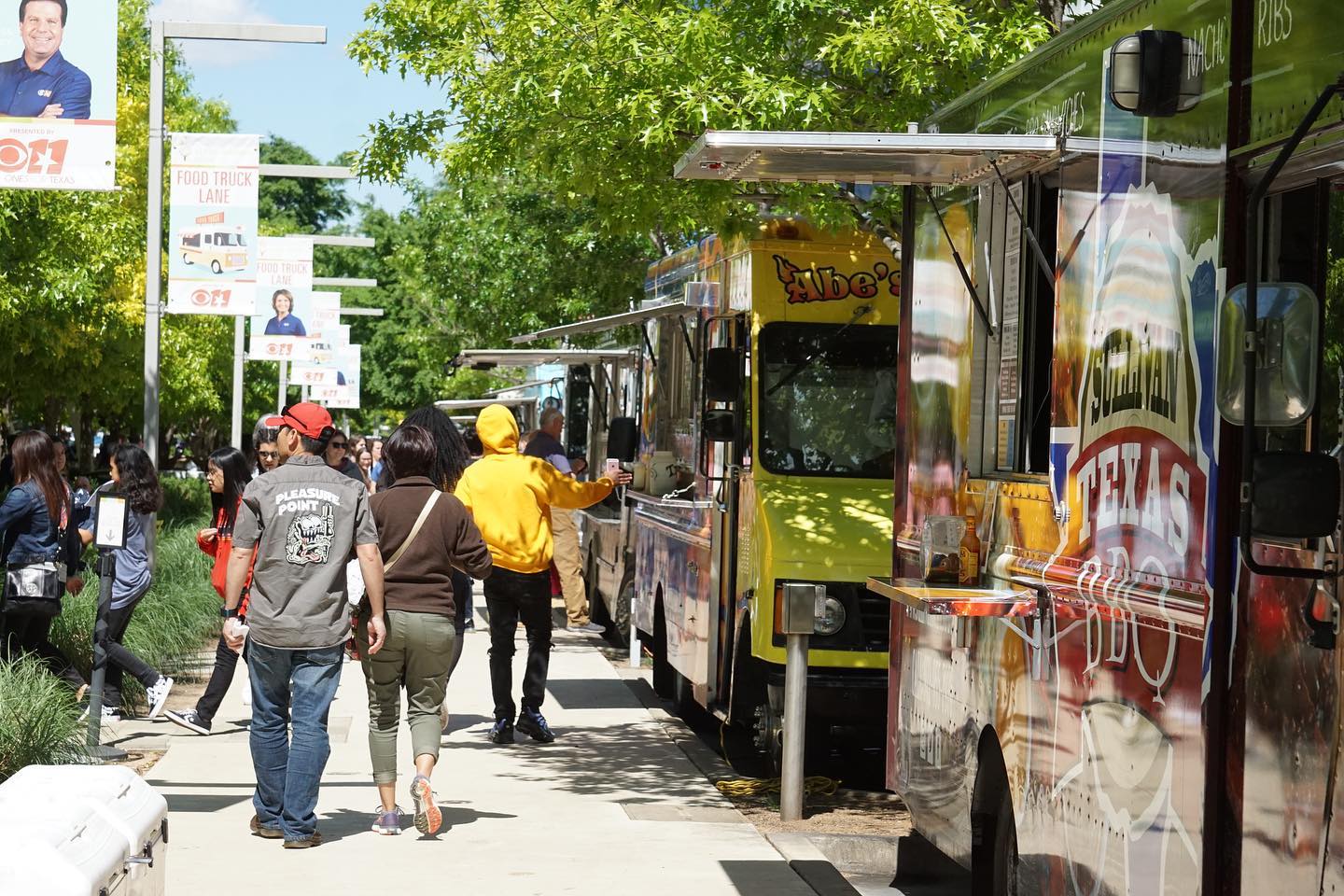 Klyde Warren celebrating National Food Truck Day on Friday and this weekend