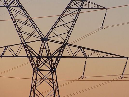 Democrats Introduce Bill to Connect Texas to National Grids