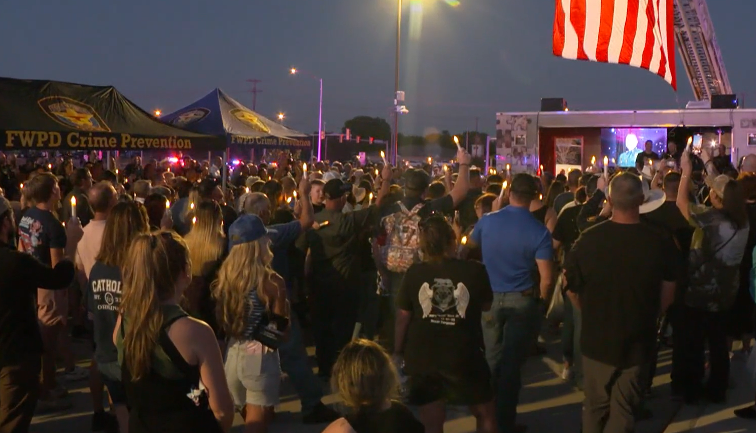 Hundreds Gather to Honor Fallen Fort Worth Police Officer at Candlelight Vigil