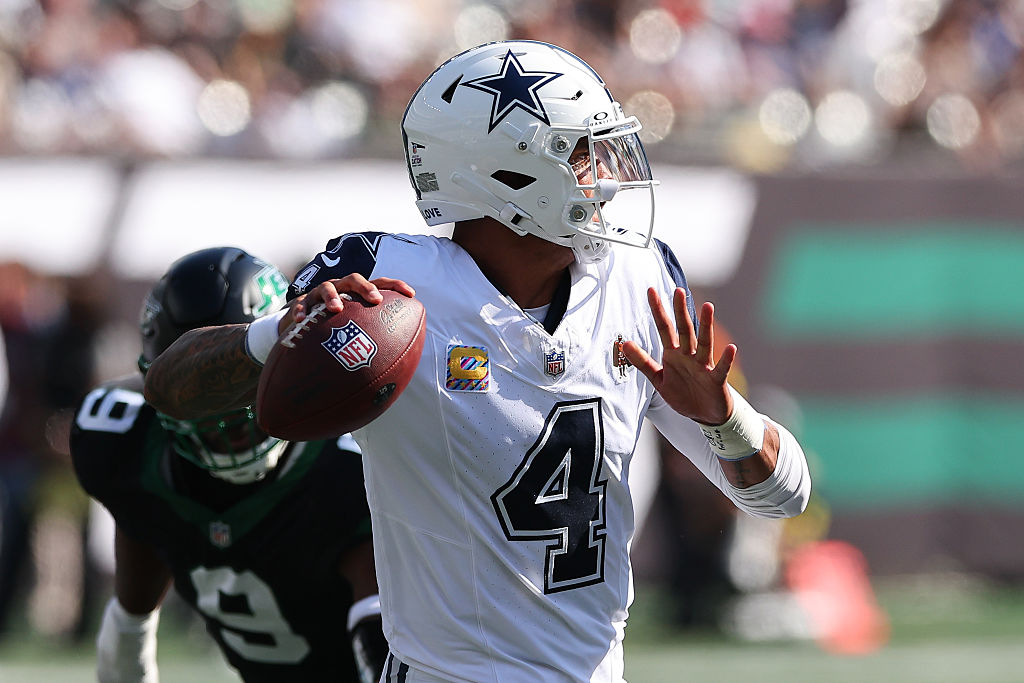 Cowboys Dominate Jets 37-22 Behind Prescott’s 4 TD Passes, Two 90-Yard Scoring Drives