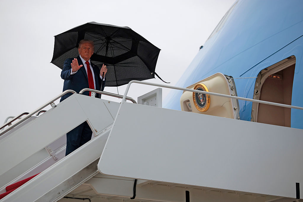 Trump Sets Off for the Mideast to Mark a Ceasefire Deal and Urge Arab Leaders to Seize the Moment