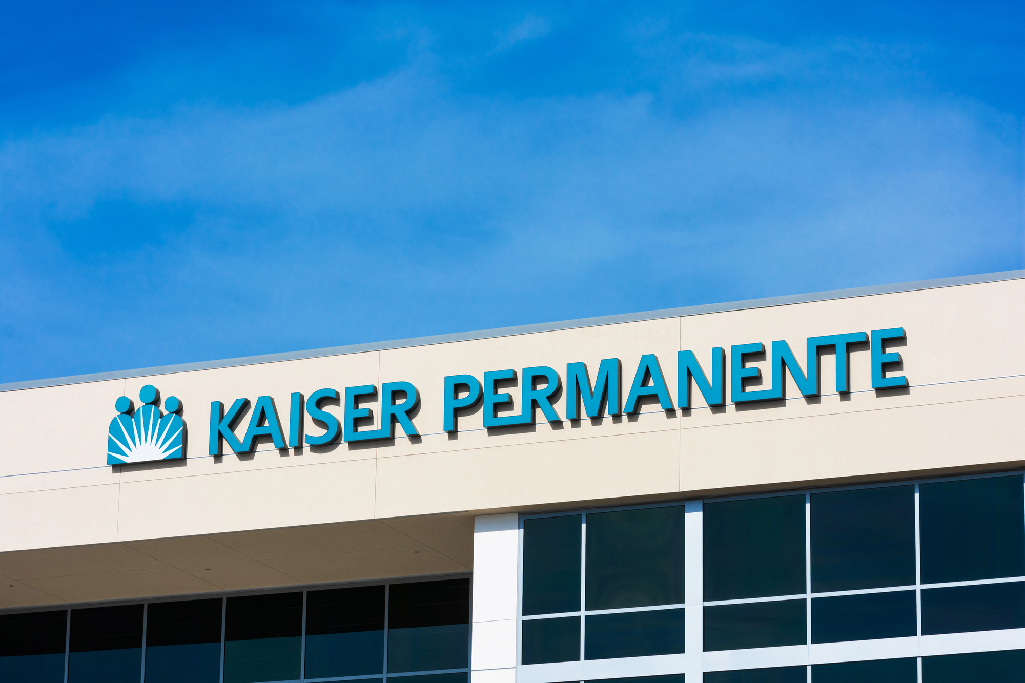 31,000 Kaiser Permanente Nurses and Other Health Care Workers Strike for Better Wages and Staffing