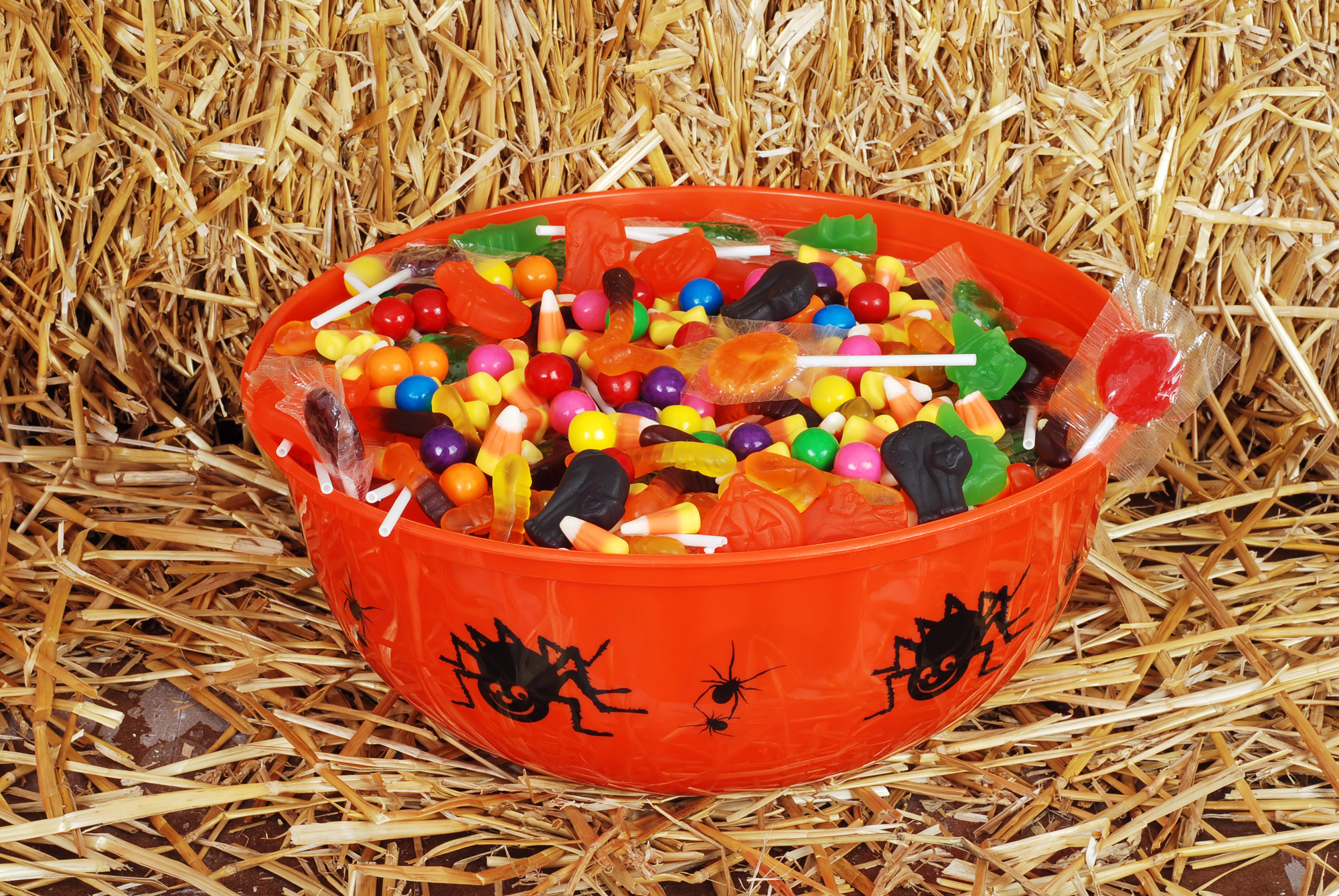 Trick-Or-Treaters May Bag More Gummy Candy Than Chocolate This Halloween