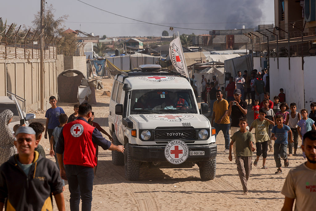 Unidentified Remains of 3 People Transferred to Israel, Red Cross Says