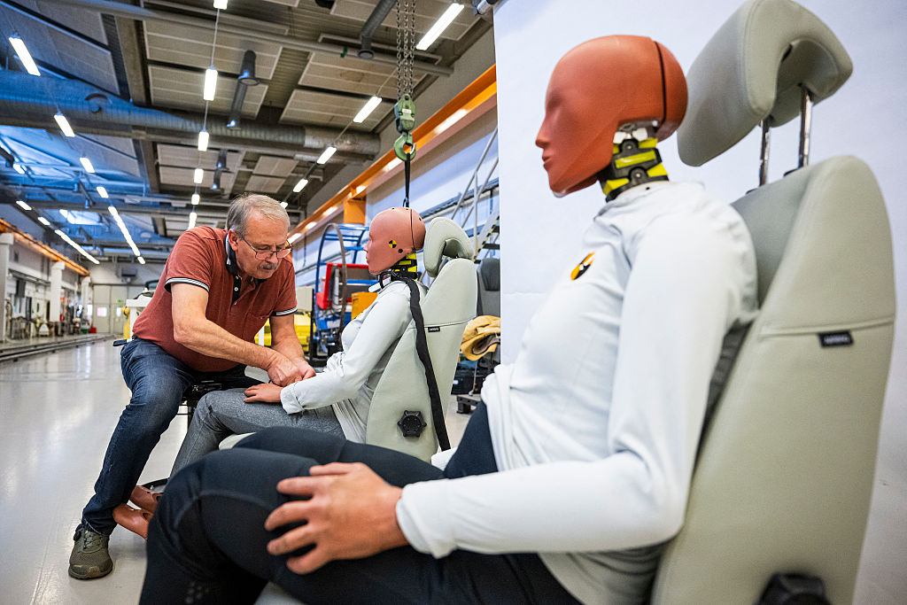 A New Crash Test Dummy That Better Resembles Women Gets Key Government Endorsement