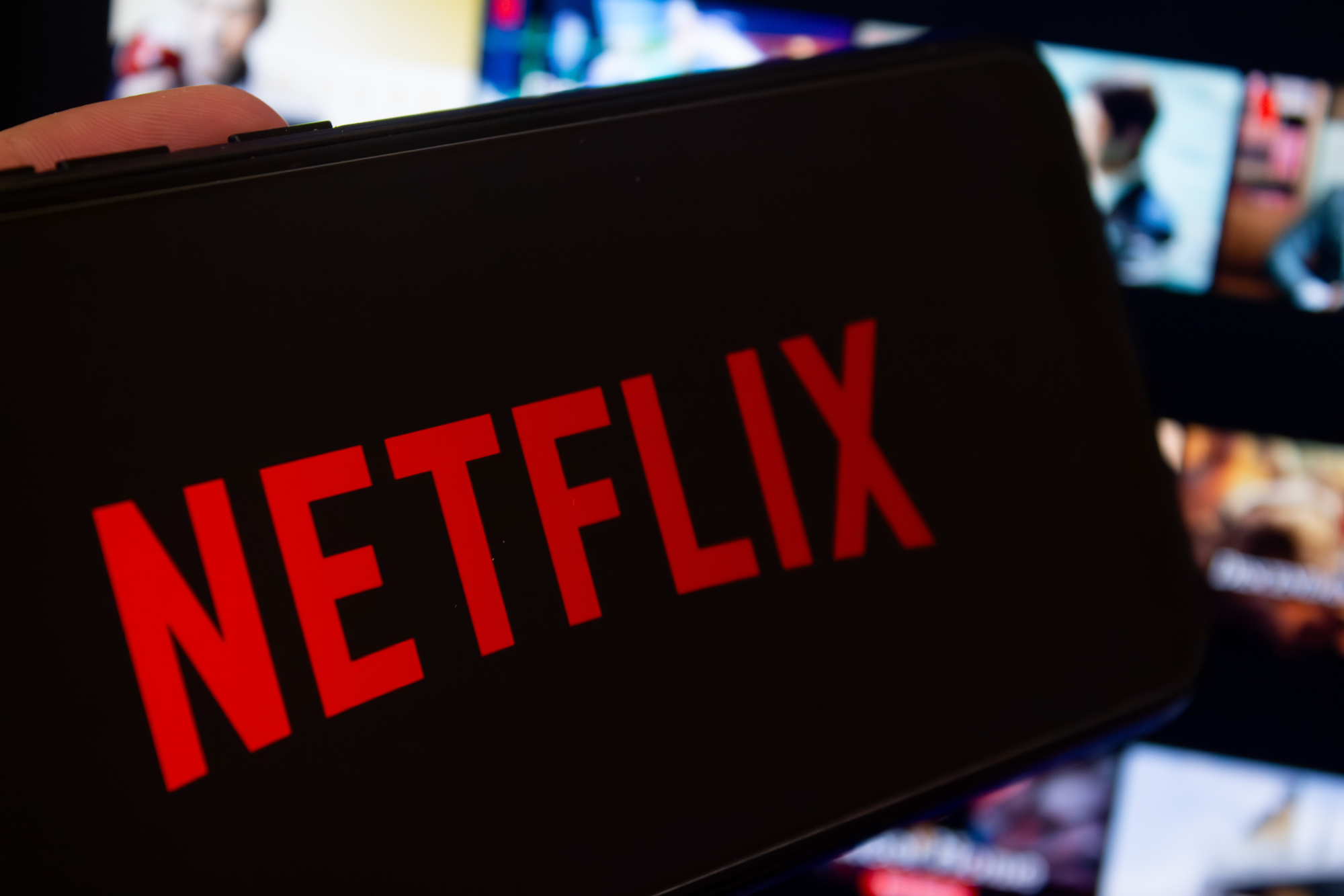 Netflix Delivers Solid 4th Quarter, but Stock Sinks Amid Worries About Slowing Subscriber Growth