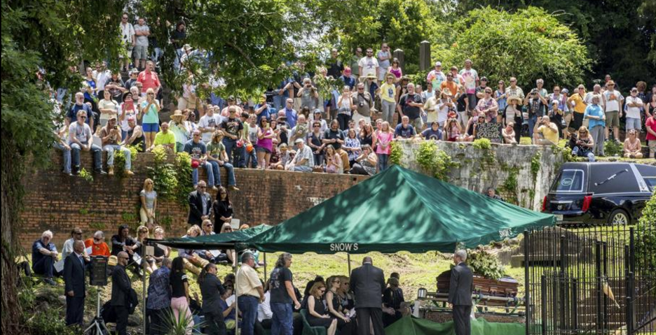 Gregg Allman Laid to Rest Near Hwy 41; Fans Lined the Route