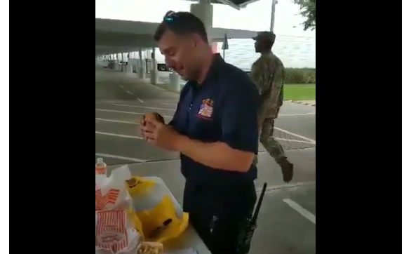 What Happens When a New Yorker Taste Whataburger For 1st Time