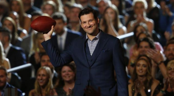Tony Romo named ‘Sports Illustrated’ 2017 Media Person of the Year