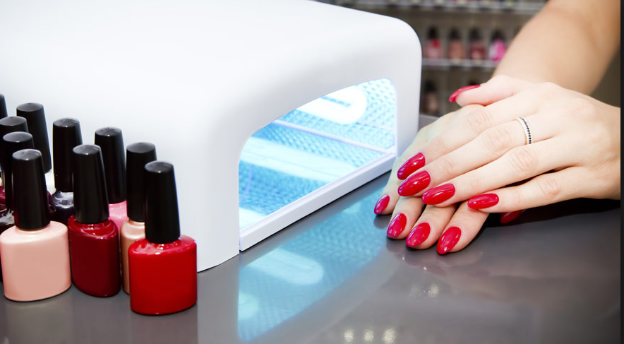Gel Manicures Using UV lights Might Cause Cancer