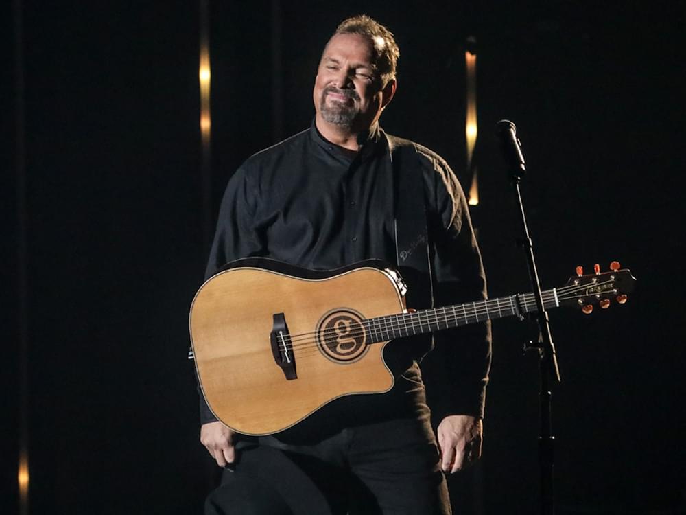 After Immediate Sellout, Garth Brooks Adds Second Stadium Show in Canada