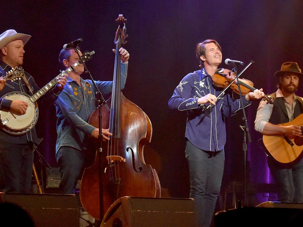 Old Crow Medicine Show to Release “Live at the Ryman” Album on Sept. 20
