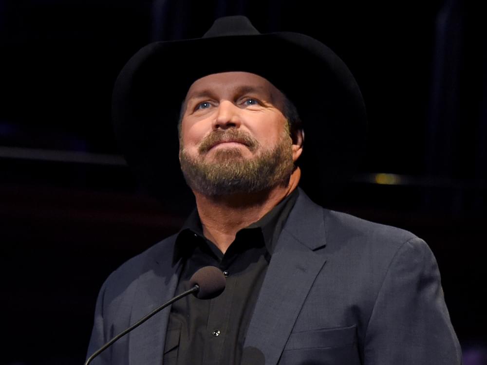 Garth Brooks to Become One of Only Nine Artists in History to Receive “Billboard Icon Award”