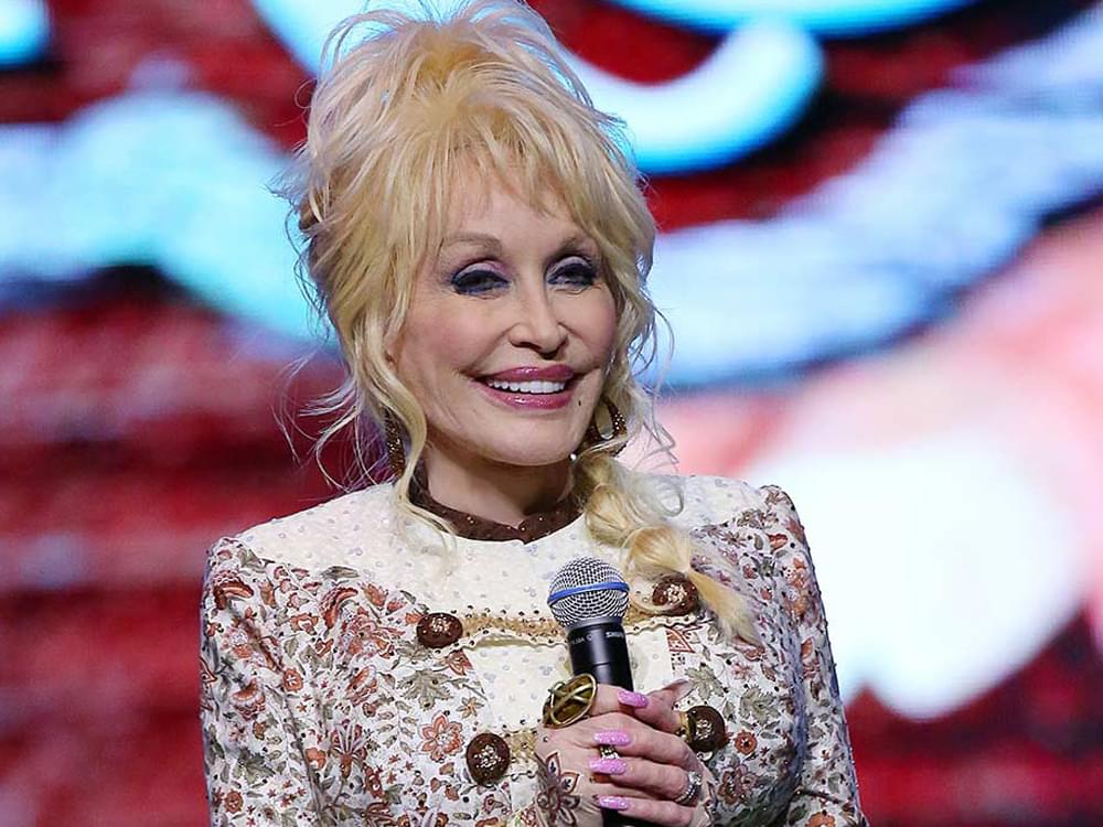 Dolly Parton Releases 2nd Episode of “Goodnight With Dolly” Book-Reading Series [Watch]