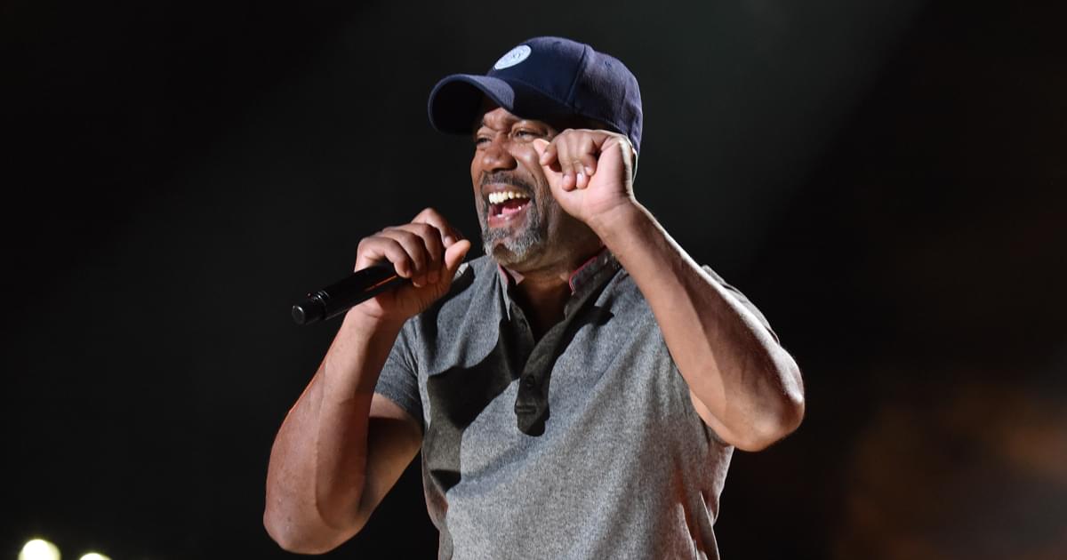 Watch Darius Rucker Perform Brand-New Single, “Beers and Sunshine,” on the Grand Ole Opry