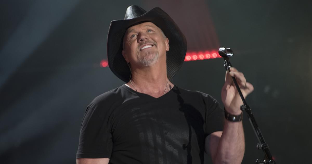Watch Trace Adkins Host Festive Free-For-All With Friends, Food & Fireworks in New Video, “Just the Way We Do It”