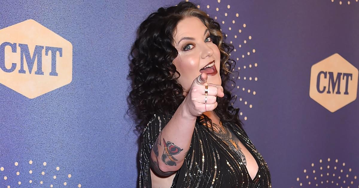 Ashley McBryde to Co-Host CMT Awards With Presenters Taylor Swift, Tanya Tucker, Katy Perry & More