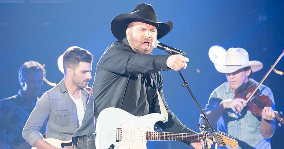 Garth Brooks Is FUN and LIVE This Friday, November 20th