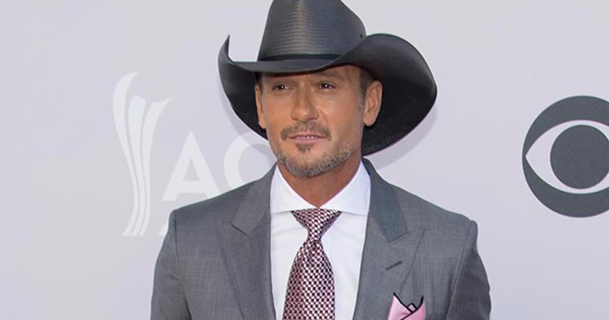 Tim McGraw Stays Out of the Kitchen On Turkey Day