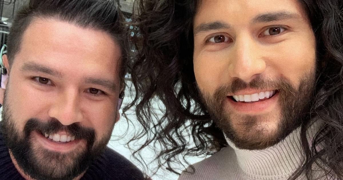 Dan + Shay Are Keeping the Christmas Vibe Going For the Rest of 2020