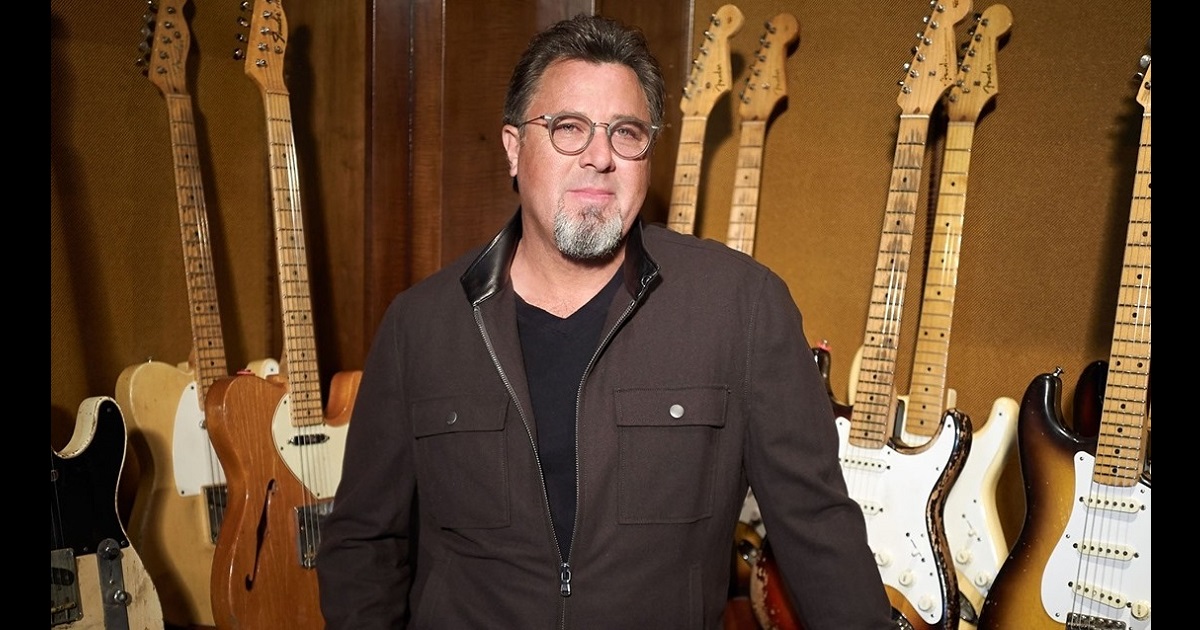 Vince Gill Honors the Fallen from the Stage of the Ryman
