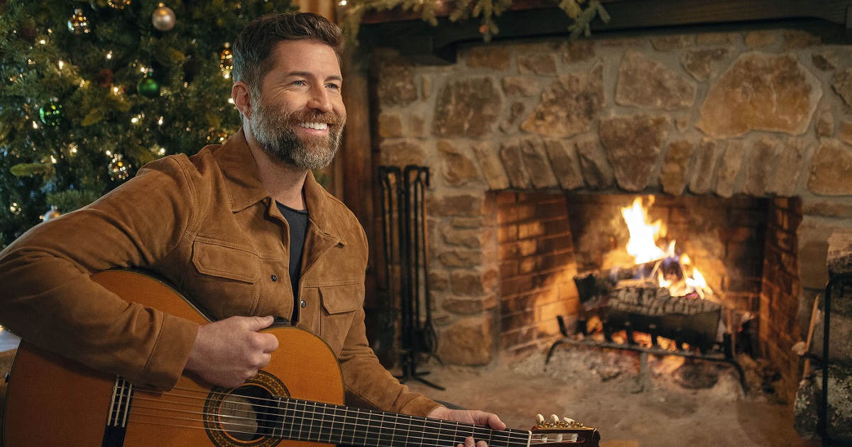 Josh Turner’s King Size Manger is Available Now