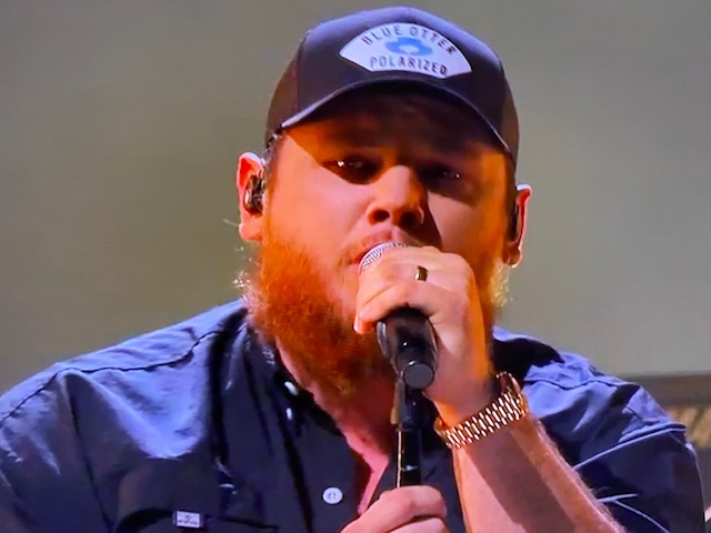 Luke Combs Is Going To Be A Daddy!!