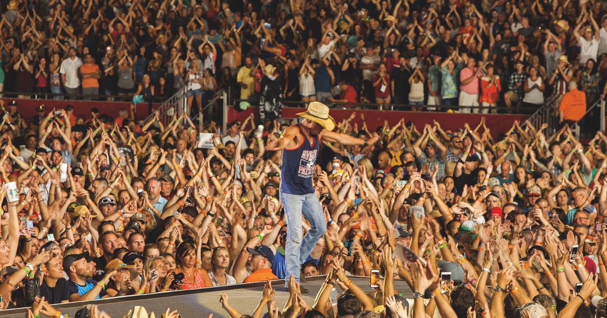 Kenny Chesney Set to Perform and Close Out this Year’s CMT Music Awards