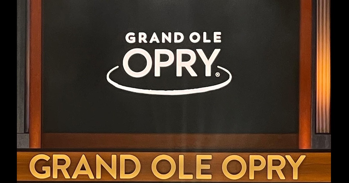 Grand Ole Opry Invites Two New Members this Weekend – Don Schlitz & Charlie McCoy