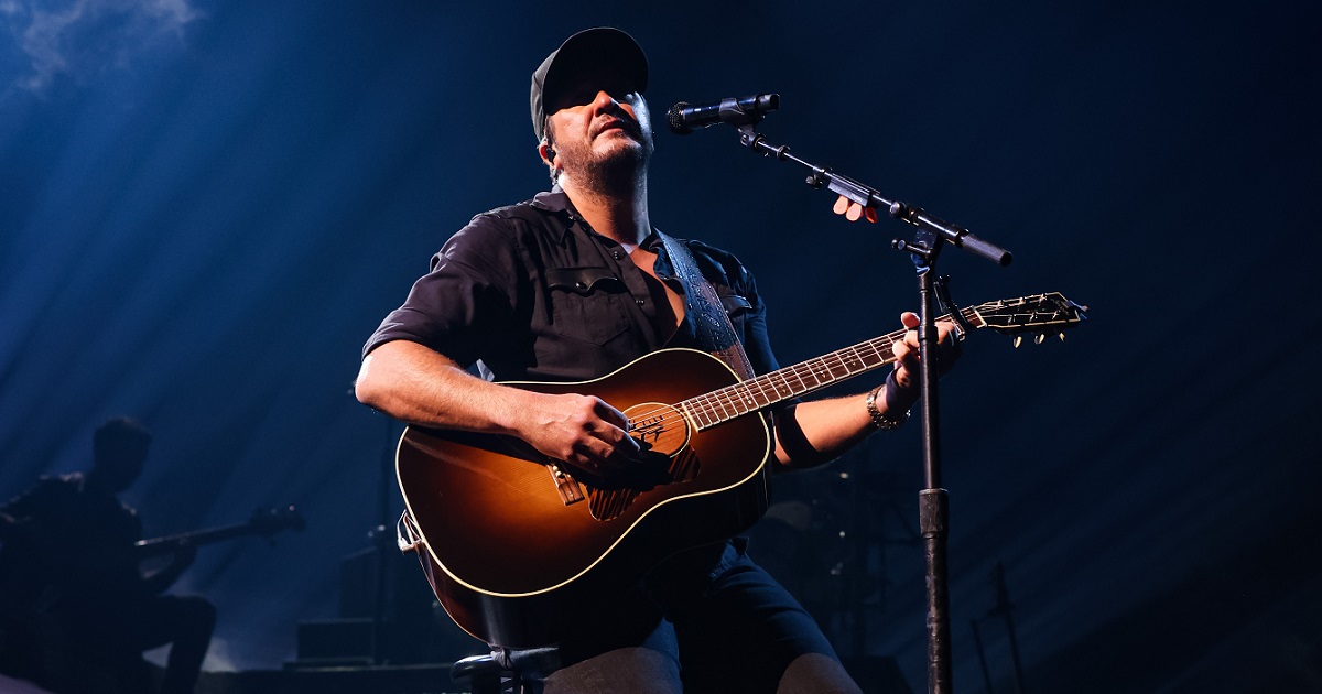 Luke Bryan Just Can’t Get Enough of Las Vegas – So, He’s Adding Shows to His Residency