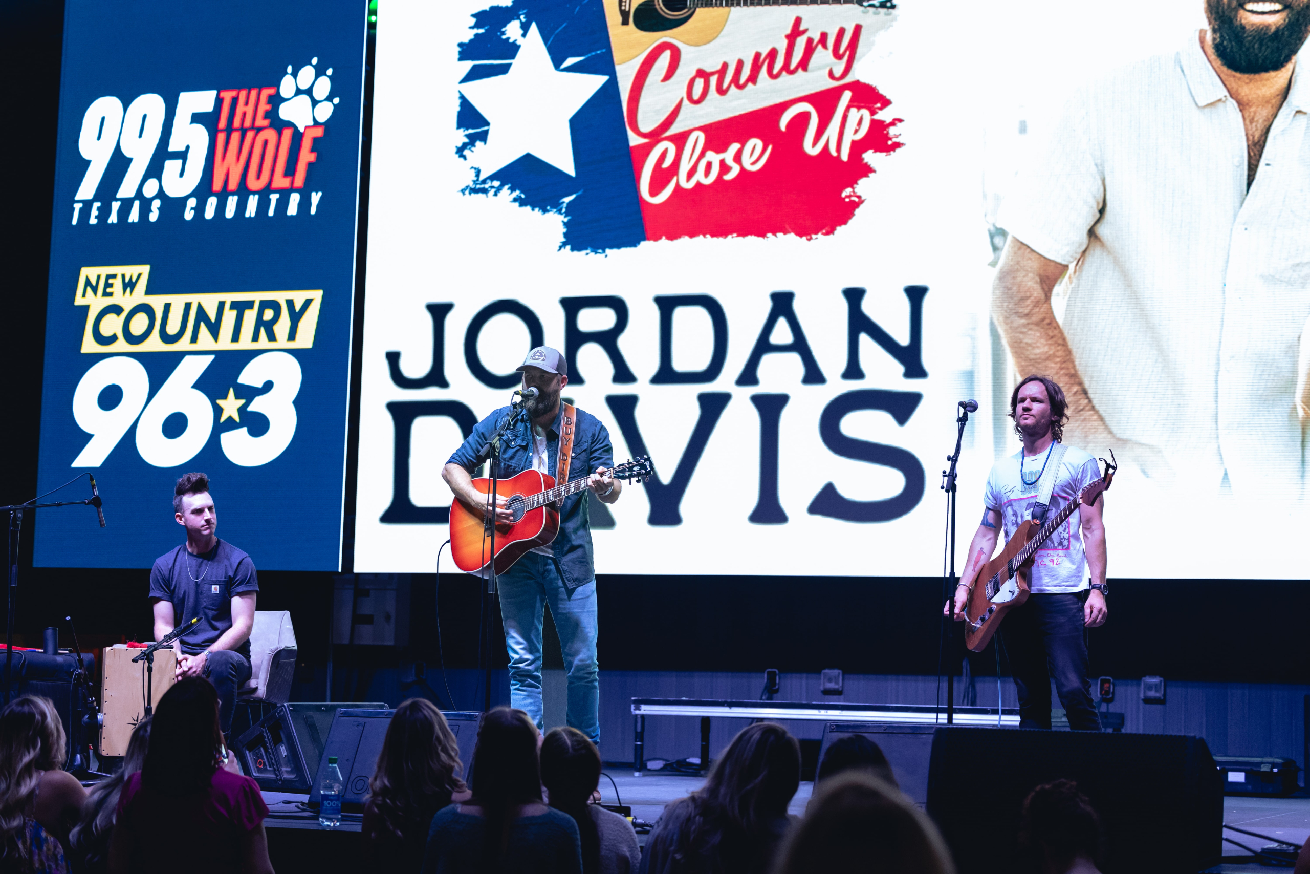 Jordan Davis Concert Photos and Video Recap 10.7.22