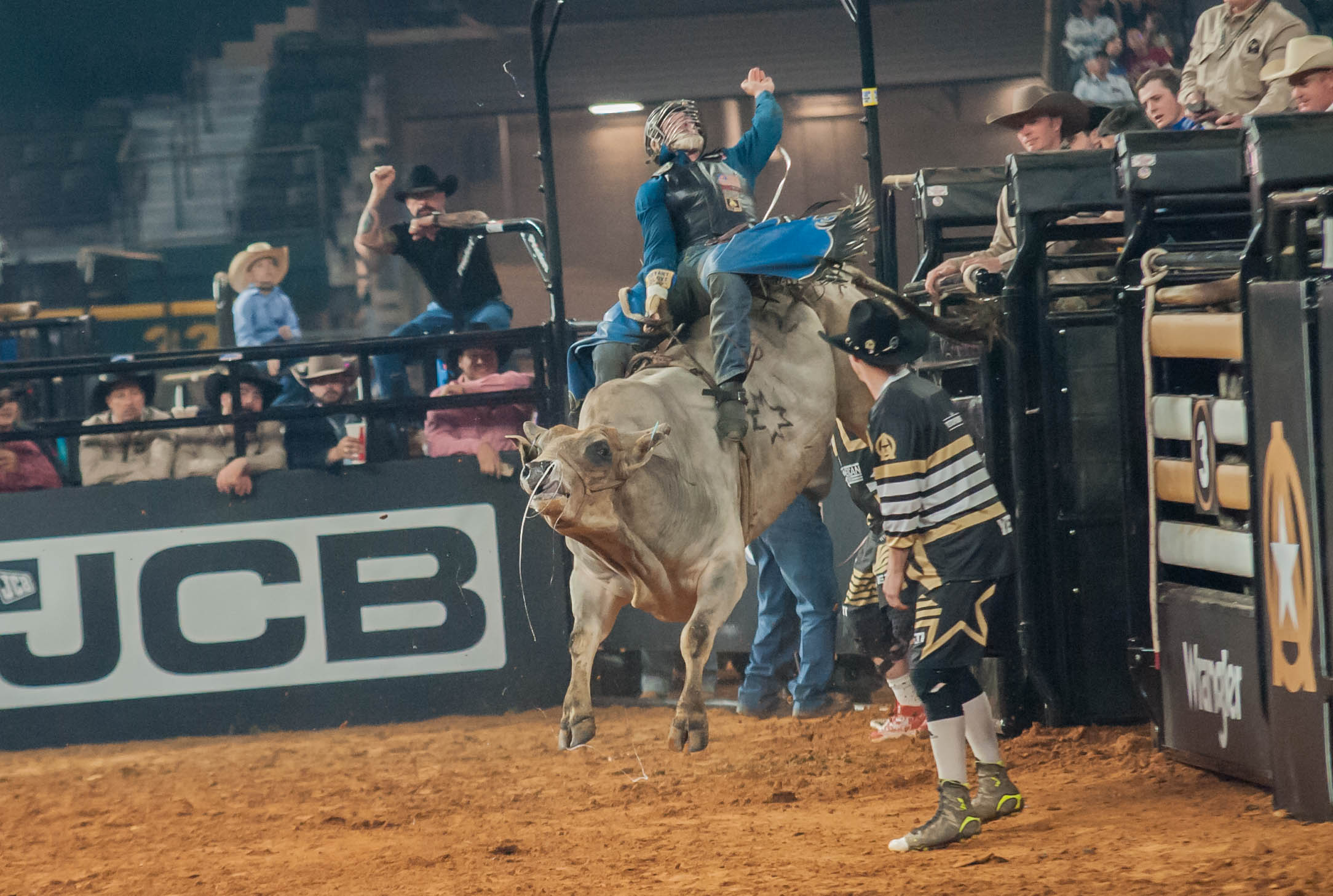 The American Rodeo Photos