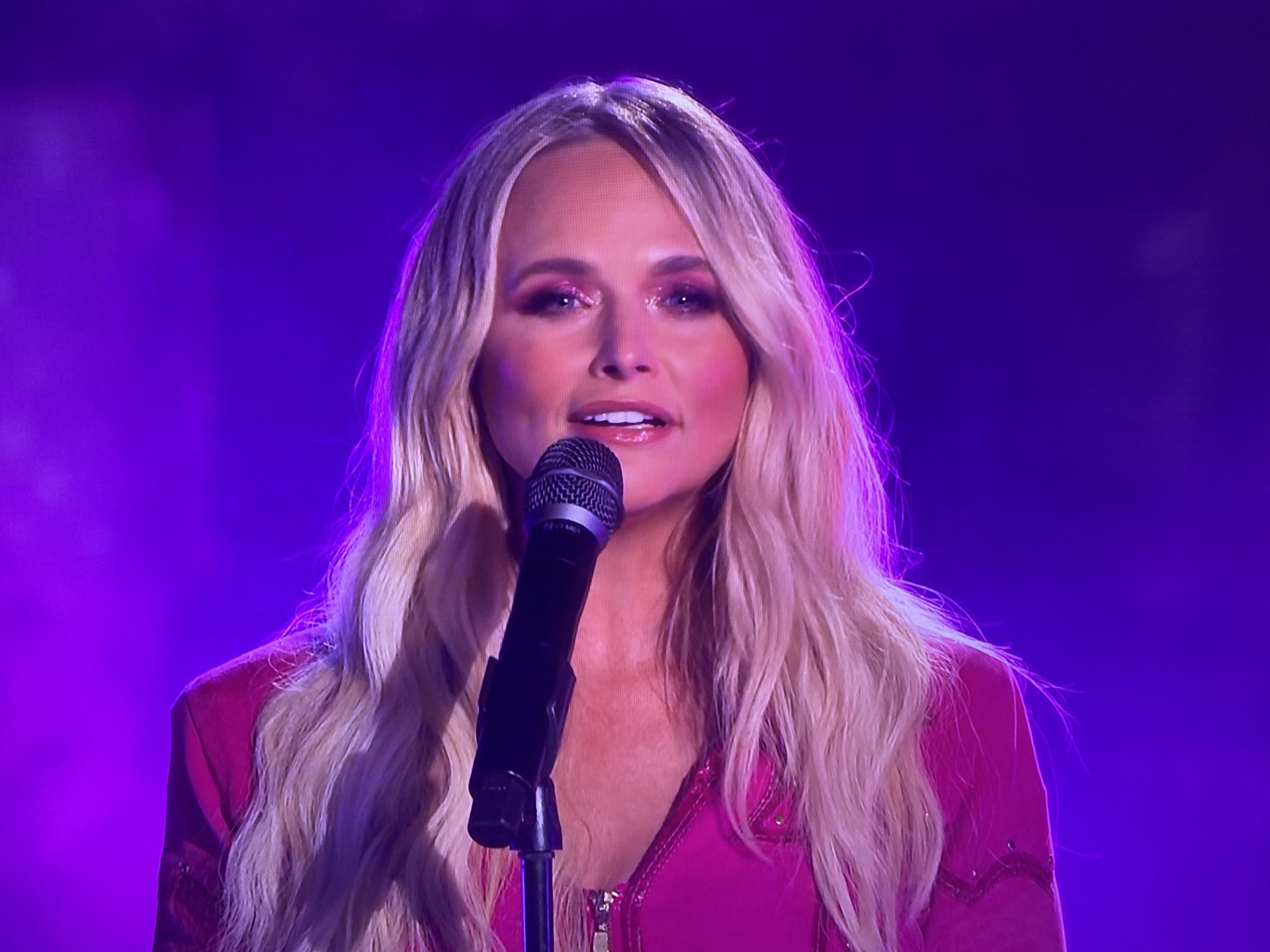 Miranda Lambert, Parker McCollum & Lots Of Texas Friends Announce Their Benefit Show For Texas Flood Victims