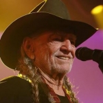 Willie Nelson Will Headline Hurricane Harvey Benefit Concert In Austin