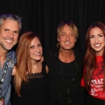 Keith Urban settles it ONCE AND FOR ALL – Is it “cat” or “cap”?