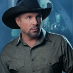 Garth Brooks Invites A Fan Into His Home