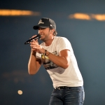Luke Bryan Takes His Family To Australia